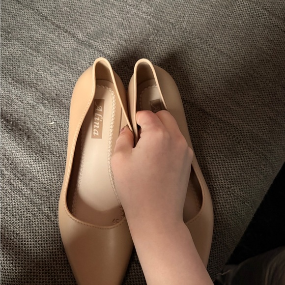 SHEIN Cream Loafers for Women - Picture 8 of 9